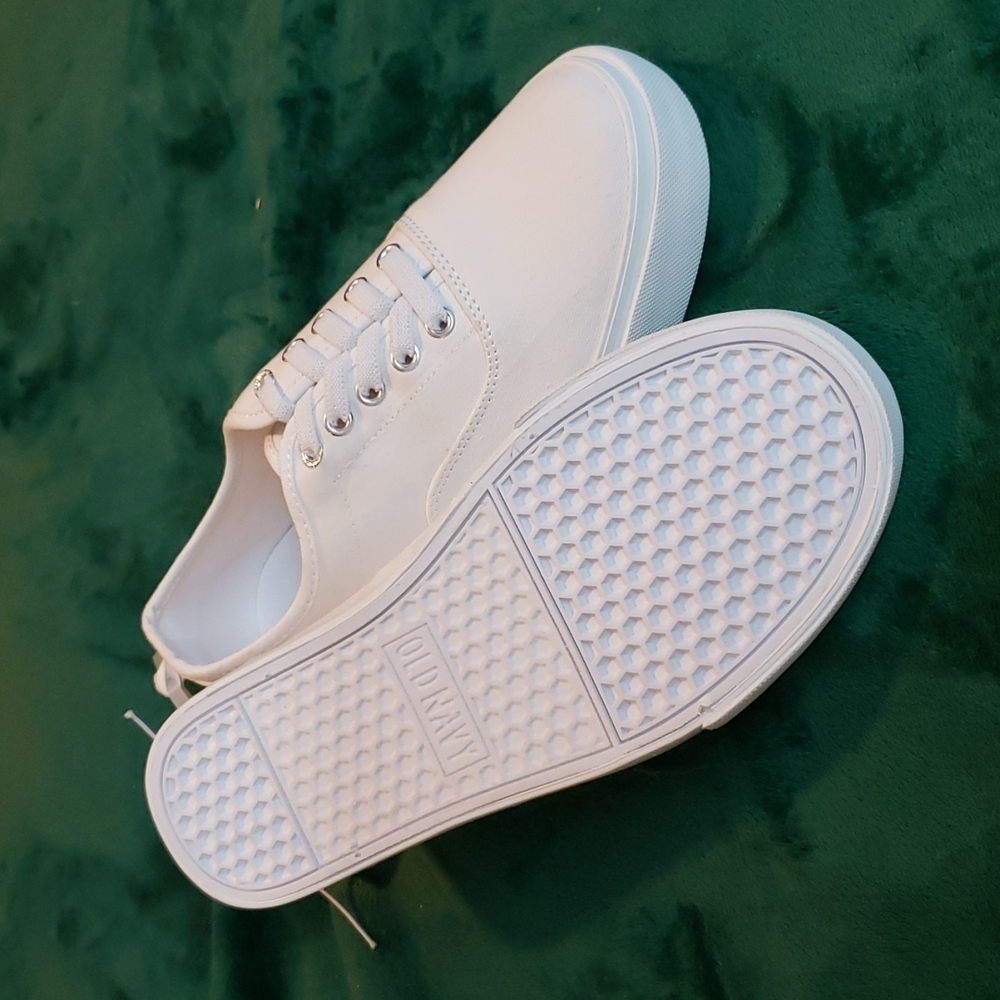 OLD Navy All White Girls Sneakers - Picture 4 of 6